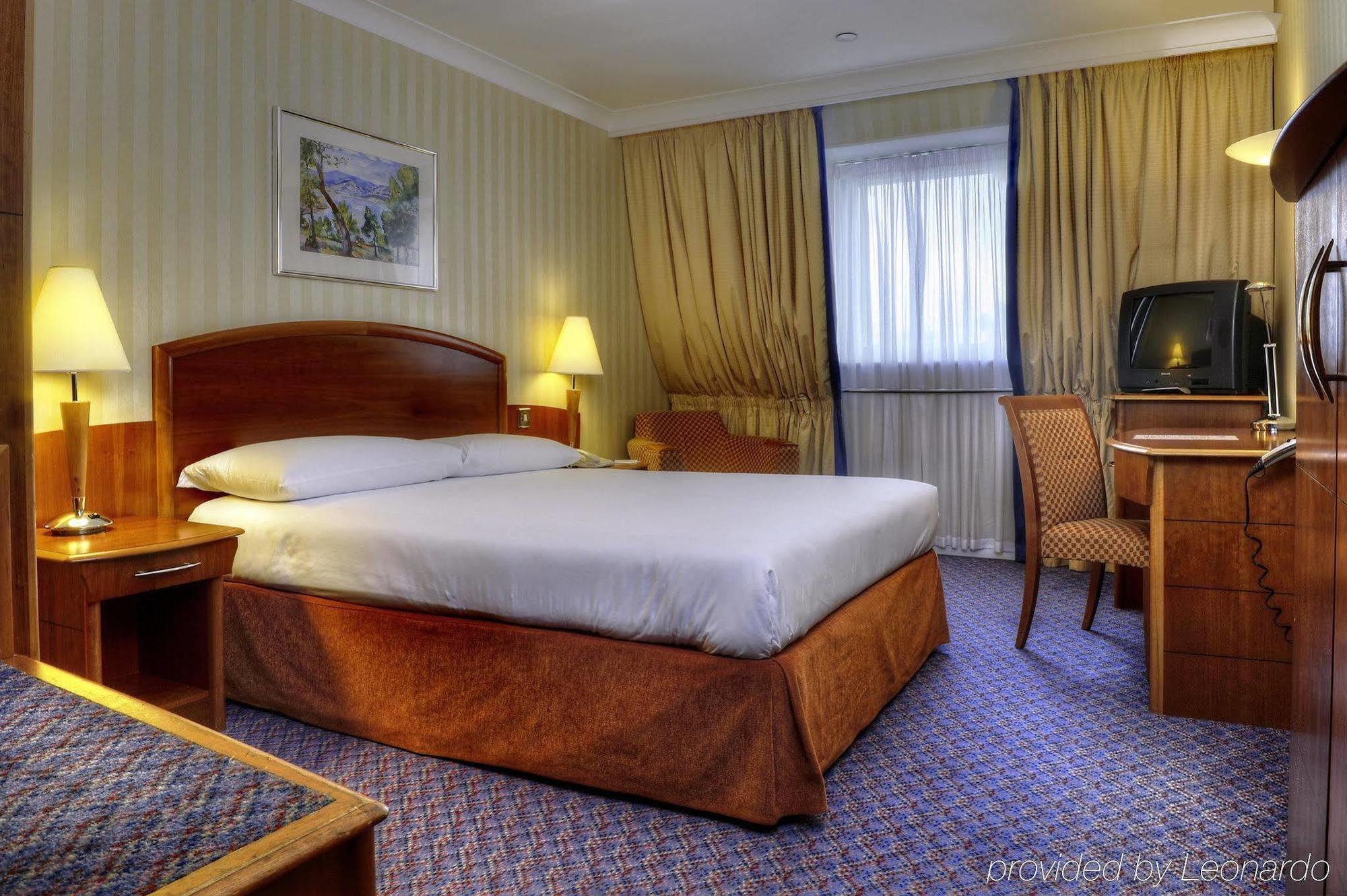 B&B Hotel London Heathrow Slough Zewnętrze zdjęcie